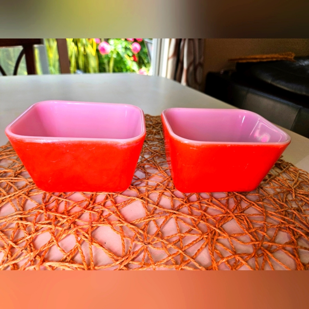 2 Vintage Pyrex 501-B Refrigerator Dish Red (no lids)